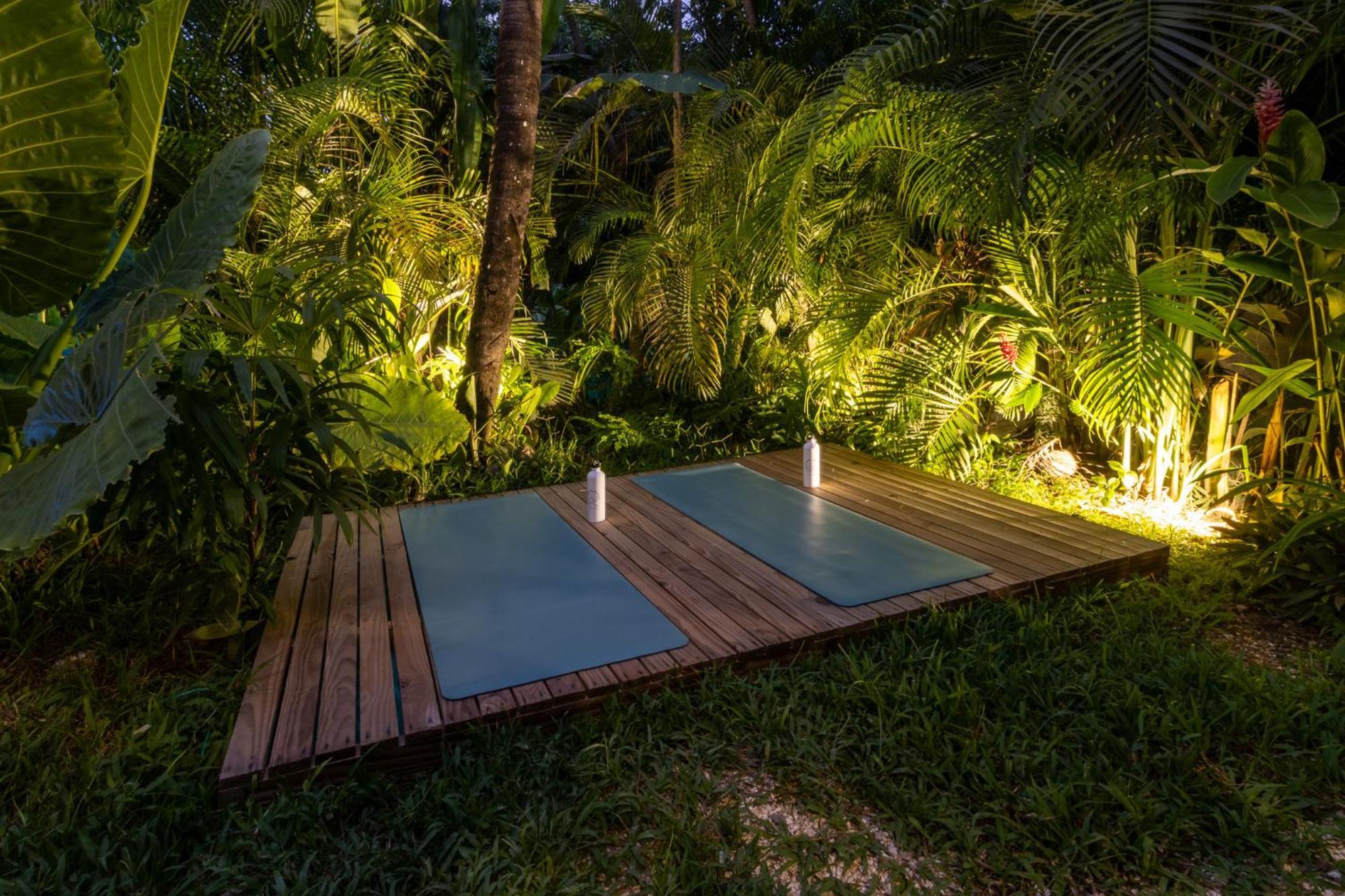 Отель Blue Surf Sanctuary Playa Santa Teresa  Экстерьер фото