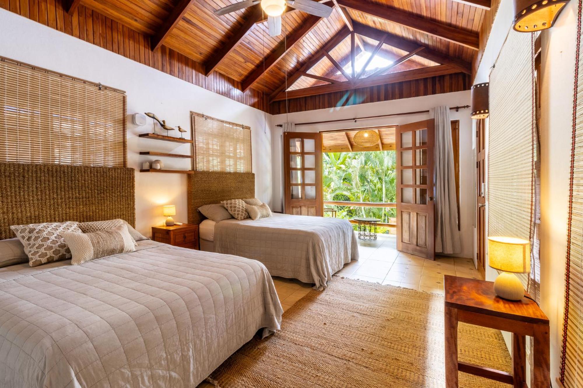 Отель Blue Surf Sanctuary Playa Santa Teresa  Экстерьер фото