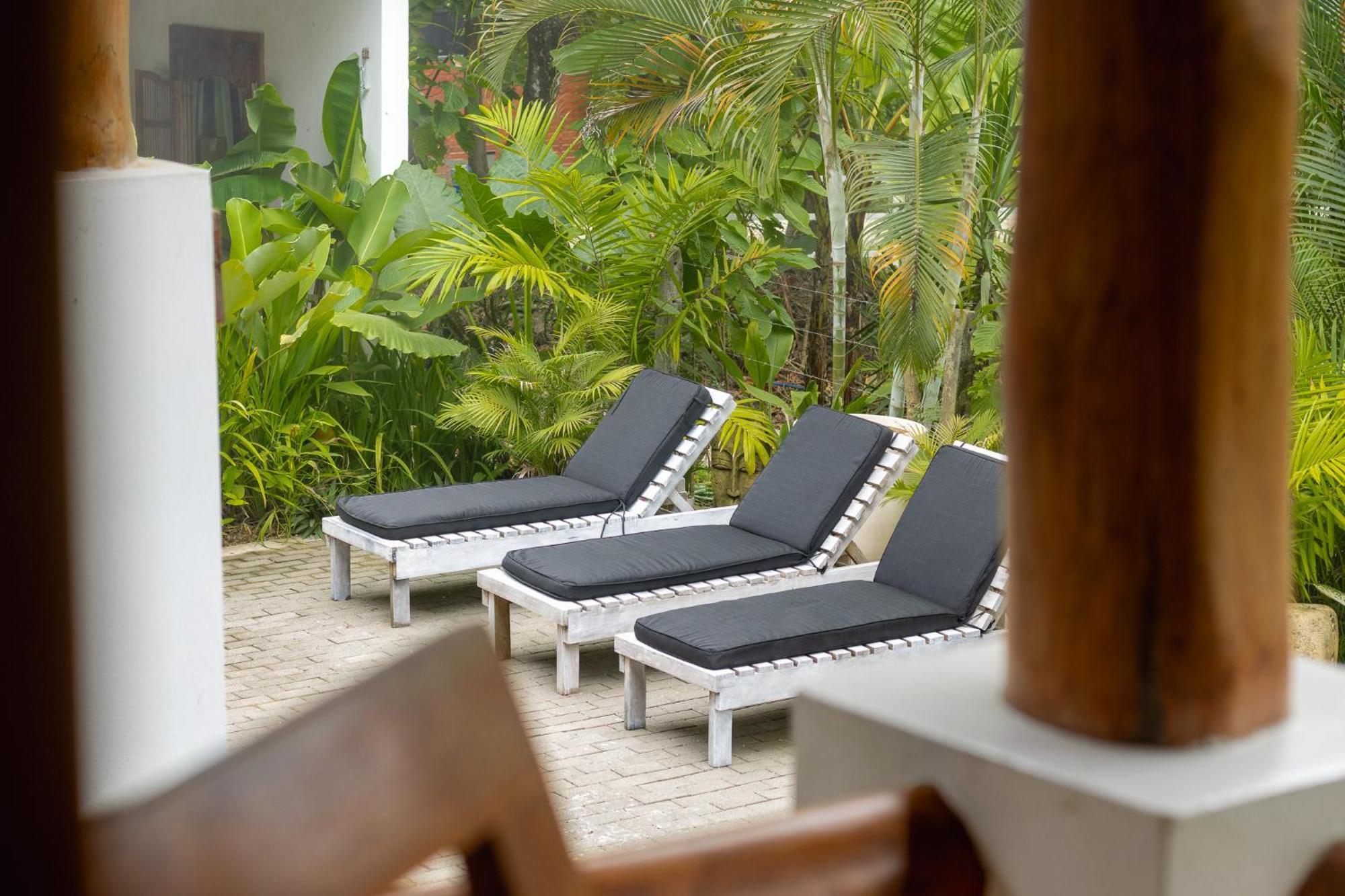 Отель Blue Surf Sanctuary Playa Santa Teresa  Экстерьер фото